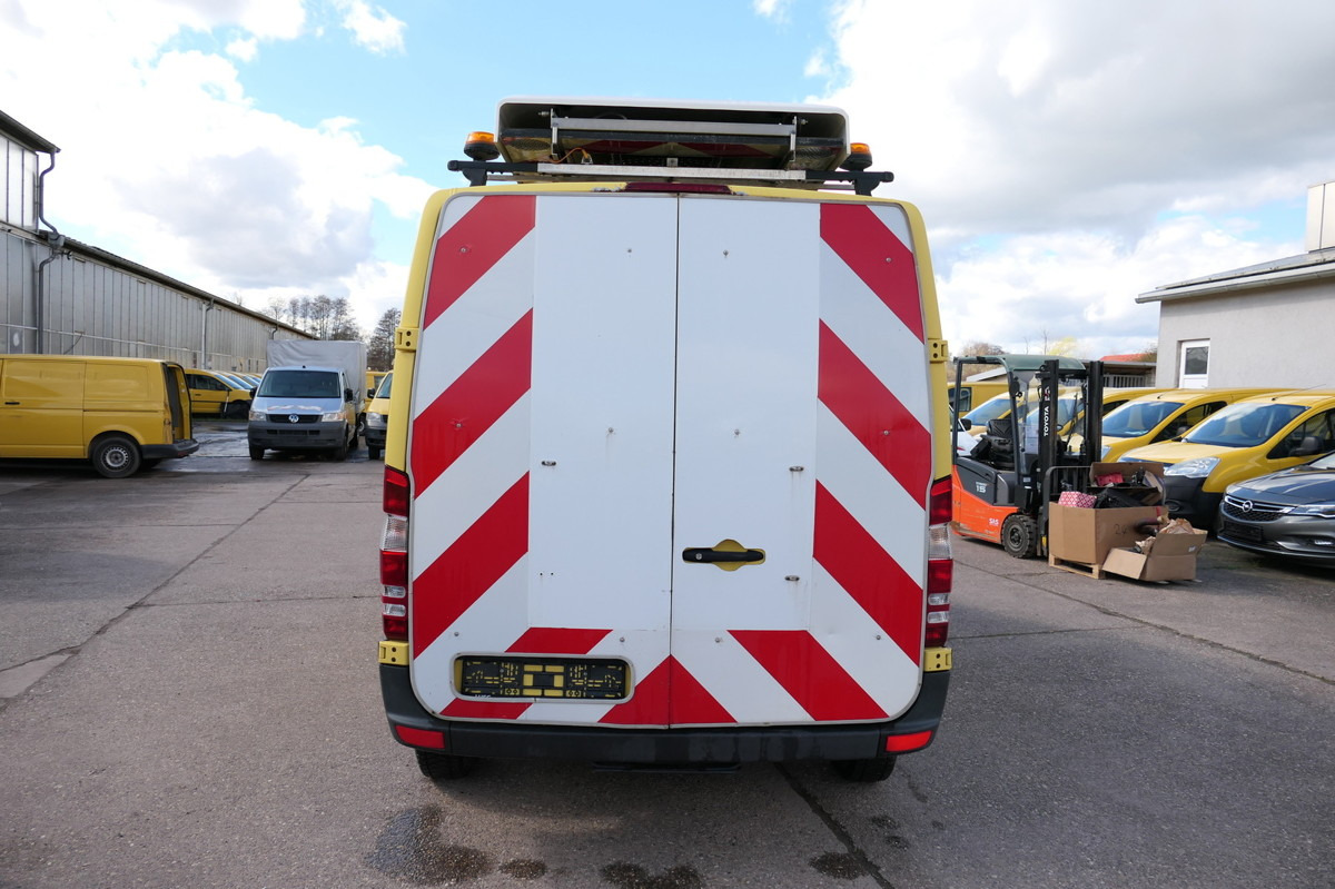 MERCEDES-BENZ Sprinter 216 CDI KLIMA - Begleitfahrzeug SCHLAFB - Van kecil: gambar 4 MERCEDES-BENZ Sprinter 216 CDI KLIMA - Begleitfahrzeug SCHLAFB - Van kecil: gambar 4