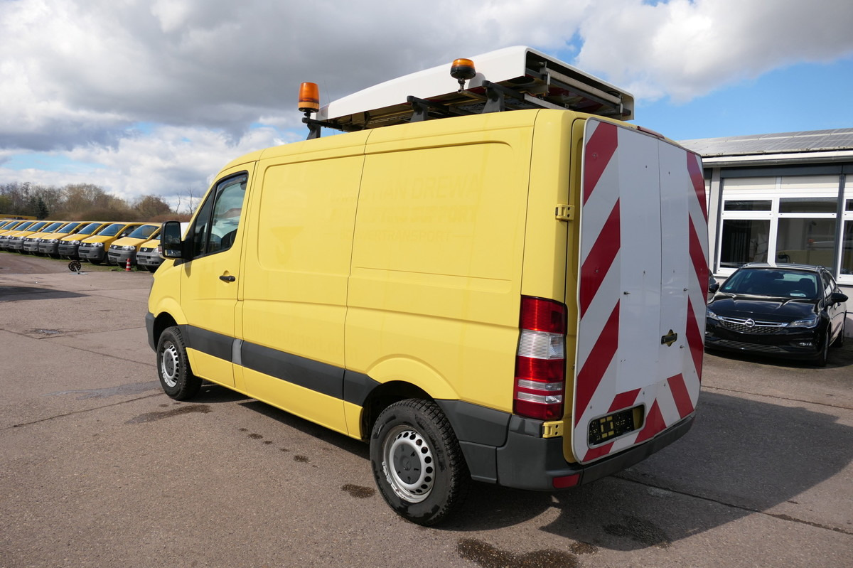 MERCEDES-BENZ Sprinter 216 CDI KLIMA - Begleitfahrzeug SCHLAFB - Van kecil: gambar 5 MERCEDES-BENZ Sprinter 216 CDI KLIMA - Begleitfahrzeug SCHLAFB - Van kecil: gambar 5