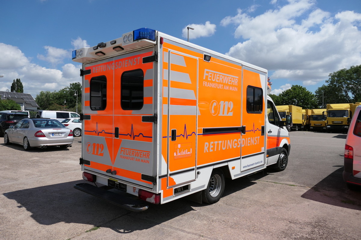 MERCEDES-BENZ Sprinter 519 CDI Klima Krankenwagen Fahrtec Aufb - Ambulans: gambar 4 MERCEDES-BENZ Sprinter 519 CDI Klima Krankenwagen Fahrtec Aufb - Ambulans: gambar 4