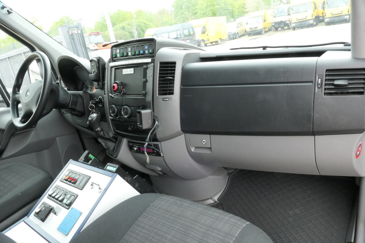 Leasing MERCEDES-BENZ Sprinter 519 CDI Klima Krankenwagen MERCEDES-BENZ Sprinter 519 CDI Klima Krankenwagen: gambar 15