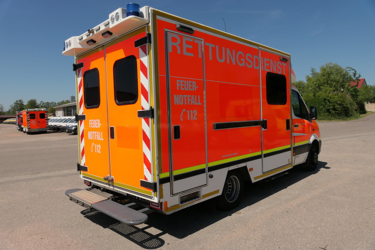 MERCEDES-BENZ Sprinter 519 CDI Klima Krankenwagen - Ambulans: gambar 3 MERCEDES-BENZ Sprinter 519 CDI Klima Krankenwagen - Ambulans: gambar 3