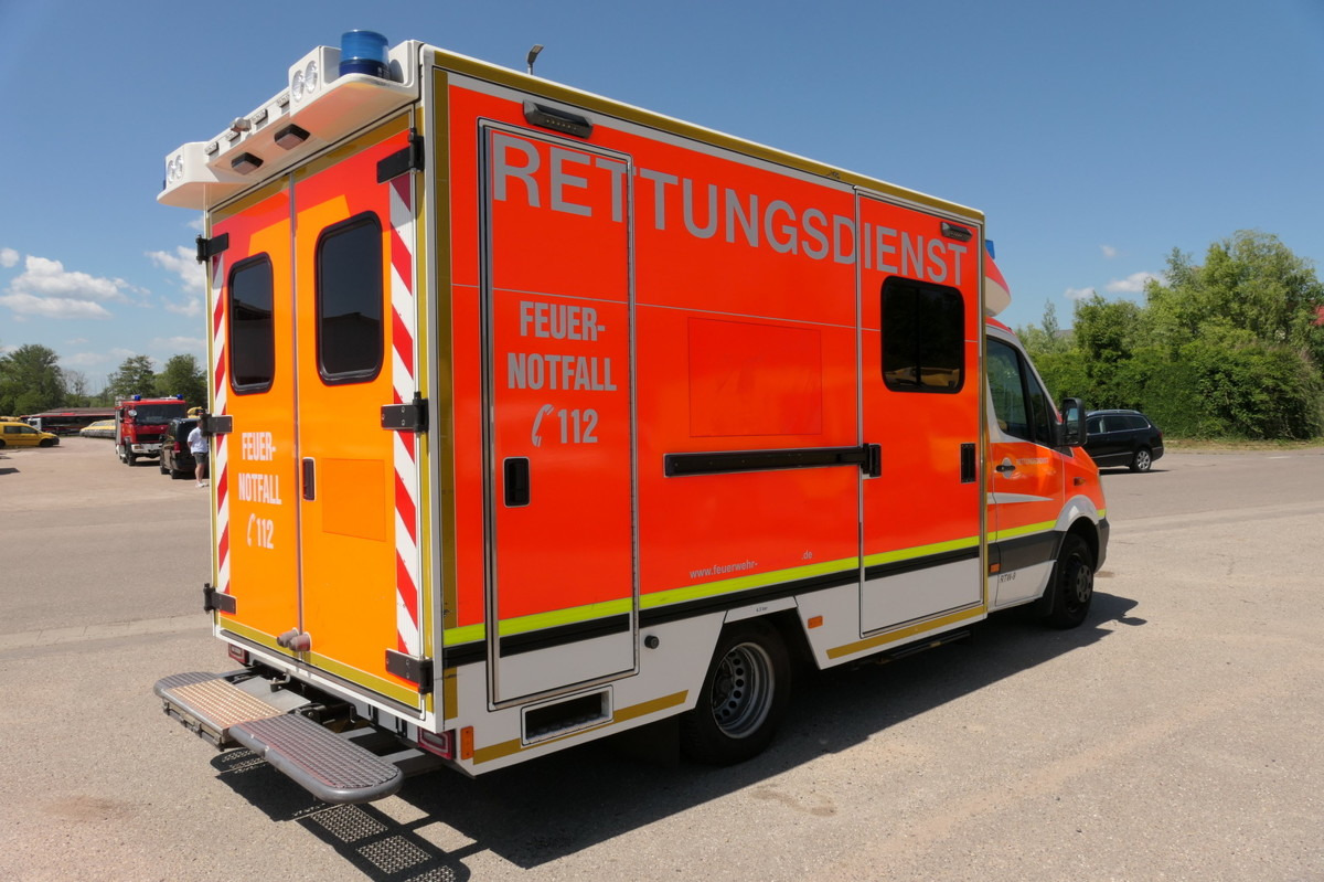 MERCEDES-BENZ Sprinter 519 CDI Klima Krankenwagen - Ambulans: gambar 3 MERCEDES-BENZ Sprinter 519 CDI Klima Krankenwagen - Ambulans: gambar 3