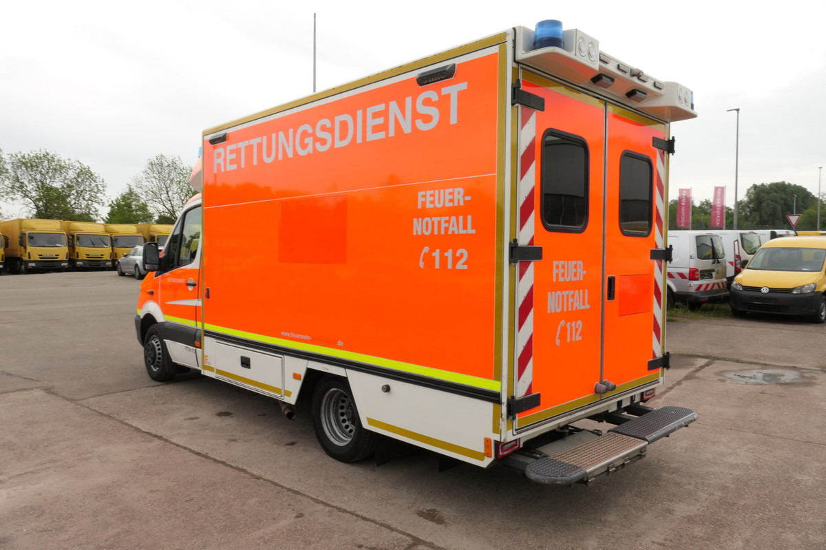 MERCEDES-BENZ Sprinter 519 CDI Klima Krankenwagen - Ambulans: gambar 4 MERCEDES-BENZ Sprinter 519 CDI Klima Krankenwagen - Ambulans: gambar 4