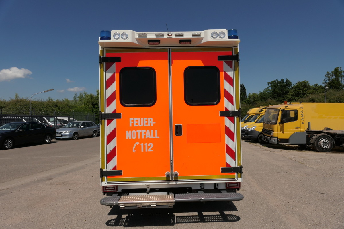 MERCEDES-BENZ Sprinter 519 CDI Klima Krankenwagen - Ambulans: gambar 5 MERCEDES-BENZ Sprinter 519 CDI Klima Krankenwagen - Ambulans: gambar 5