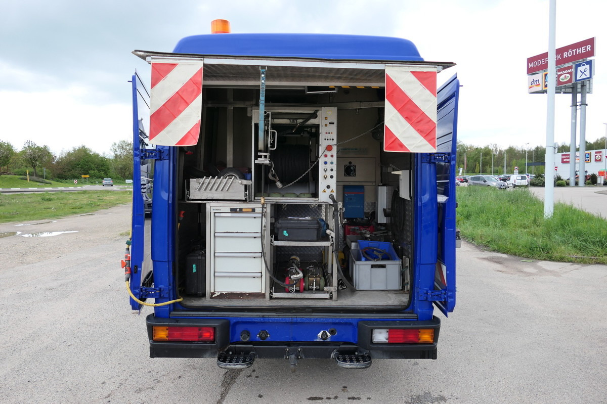 MERCEDES-BENZ Vario 816 D Kanalinspektion Kanal TV Standheizun - Truk vakum: gambar 1 MERCEDES-BENZ Vario 816 D Kanalinspektion Kanal TV Standheizun - Truk vakum: gambar 1