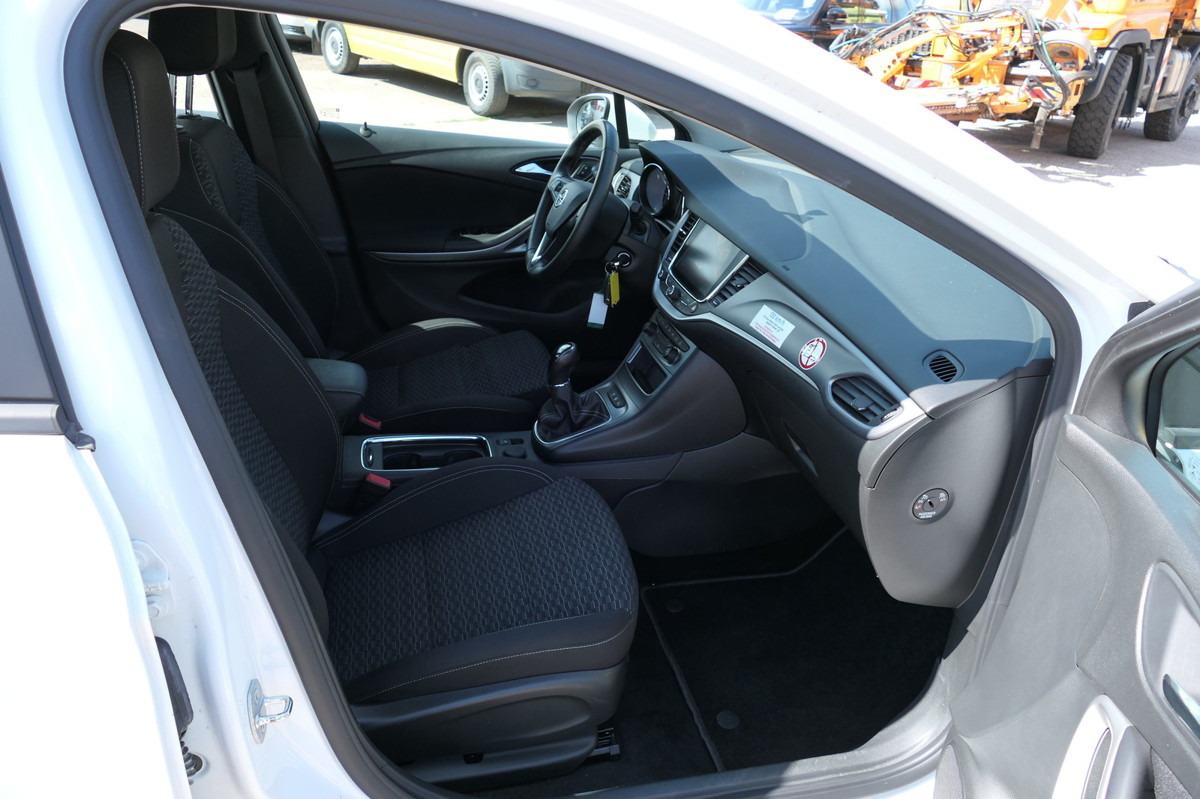 Mobil OPEL Astra K 1.4 Turbo CNG Edition Klima COC: gambar 7 Mobil OPEL Astra K 1.4 Turbo CNG Edition Klima COC: gambar 7