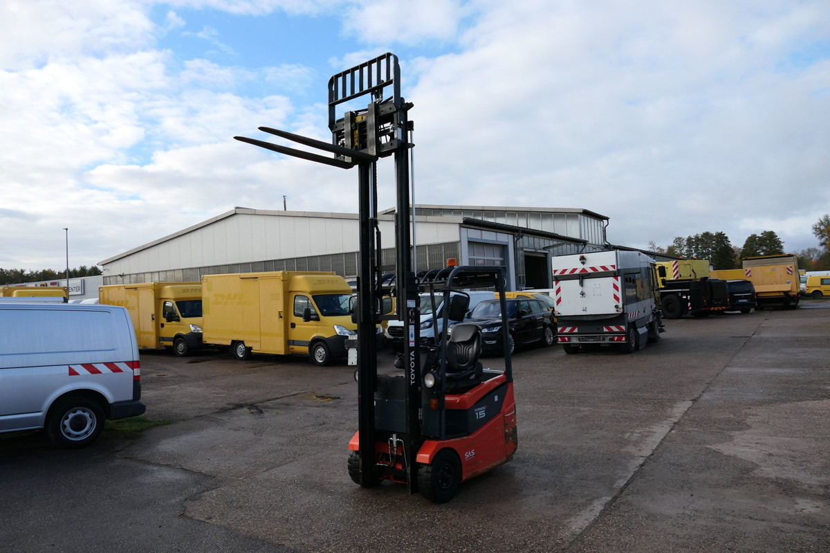 TOYOTA 7FBEST 15 Elektro Batterie 24/2018 3-Rad - Peralatan lainnya: gambar 1 TOYOTA 7FBEST 15 Elektro Batterie 24/2018 3-Rad - Peralatan lainnya: gambar 1