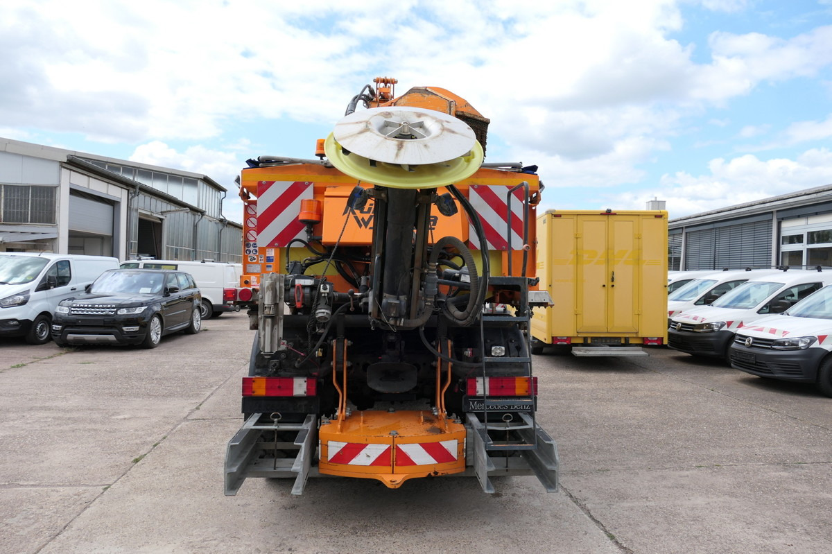 UNIMOG U400 405/12 - Truk jungkit: gambar 2 UNIMOG U400 405/12 - Truk jungkit: gambar 2