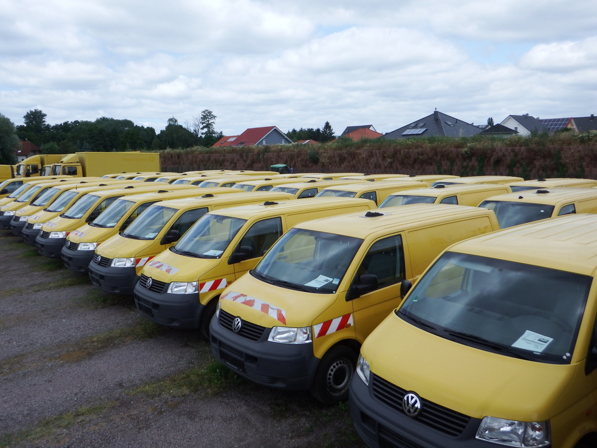 VW T5 Transporter 1.9 TDI PARKTRONIK 2xSCHIEBETÜR - Van kecil: gambar 1 VW T5 Transporter 1.9 TDI PARKTRONIK 2xSCHIEBETÜR - Van kecil: gambar 1