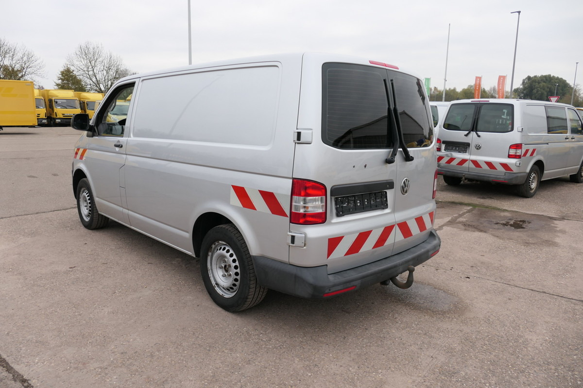 VW T5 Transporter 2.0 TDI 2-Sitzer 4 Motion AHK KLI - Van kecil: gambar 4 VW T5 Transporter 2.0 TDI 2-Sitzer 4 Motion AHK KLI - Van kecil: gambar 4