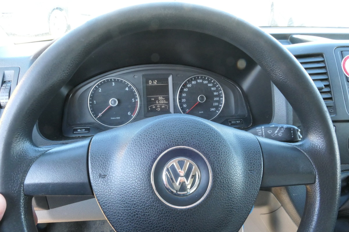 Van kecil VW T5 Transporter 2.0 TDI 2xSCHIEBETÜR PARKTRONIK E: gambar 11 Van kecil VW T5 Transporter 2.0 TDI 2xSCHIEBETÜR PARKTRONIK E: gambar 11