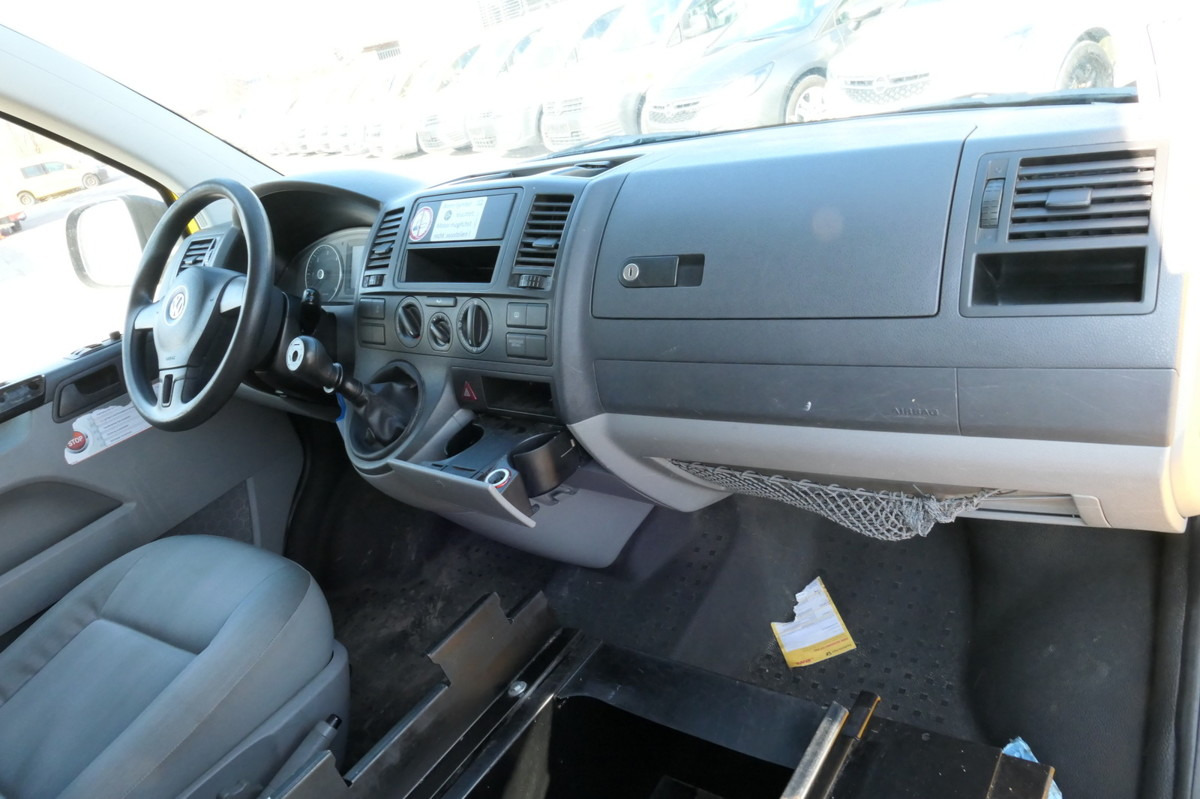 Van kecil VW T5 Transporter 2.0 TDI 2xSCHIEBETÜR PARKTRONIK E: gambar 7 Van kecil VW T5 Transporter 2.0 TDI 2xSCHIEBETÜR PARKTRONIK E: gambar 7