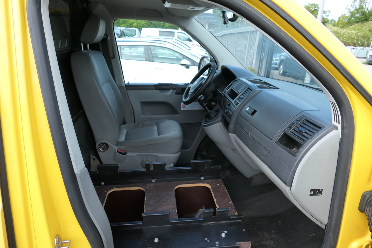 VW T5 Transporter 2.0 TDI EURO-5 2xSCHIEBETÜR PARKT - Van kecil: gambar 5 VW T5 Transporter 2.0 TDI EURO-5 2xSCHIEBETÜR PARKT - Van kecil: gambar 5