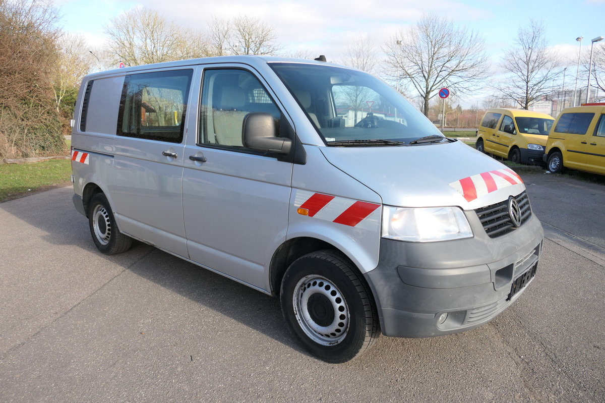VW T5 Transporter 2.5 TDI 2-Sitzer 4Motion AHK KLIM - Van kecil: gambar 2 VW T5 Transporter 2.5 TDI 2-Sitzer 4Motion AHK KLIM - Van kecil: gambar 2