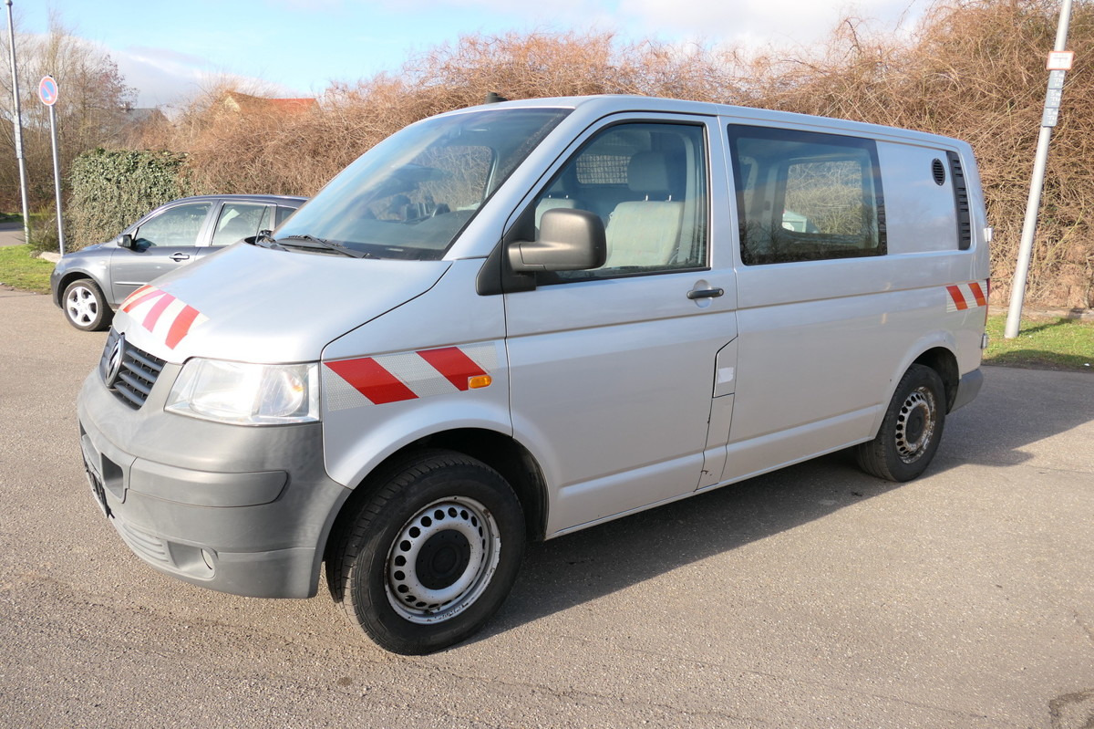 VW T5 Transporter 2.5 TDI 2-Sitzer 4Motion AHK KLIM - Van kecil: gambar 1 VW T5 Transporter 2.5 TDI 2-Sitzer 4Motion AHK KLIM - Van kecil: gambar 1