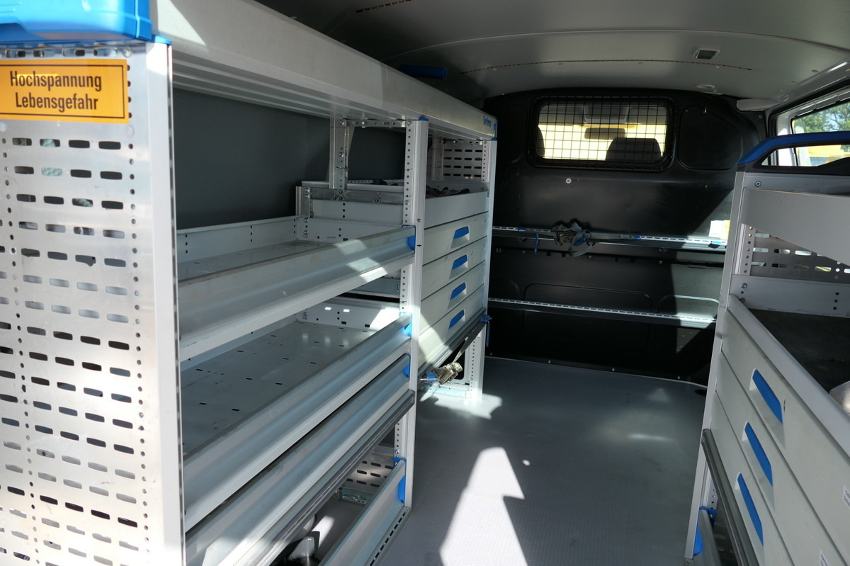 Van kecil VW T6 Transporter 2.0 TDI 4Motion lang KLIMA AHK We: gambar 7 Van kecil VW T6 Transporter 2.0 TDI 4Motion lang KLIMA AHK We: gambar 7