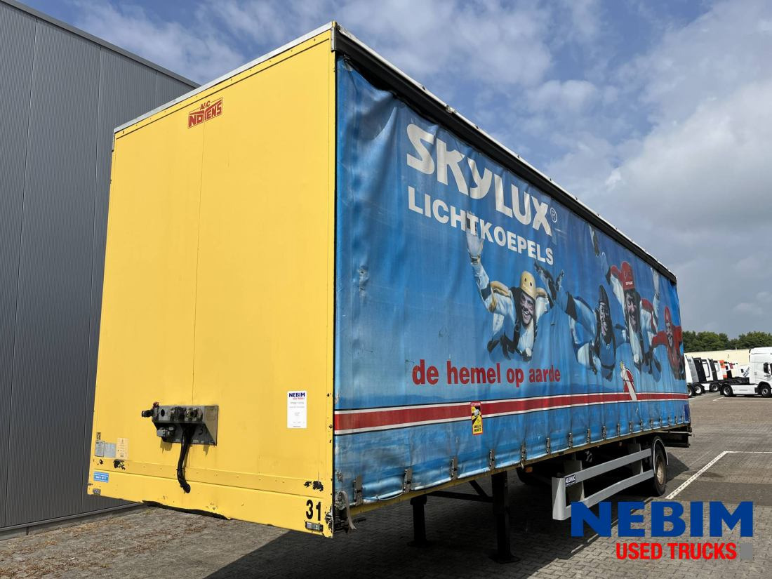 Diversen OP A1 / 8 City oplegger - Tridec Steering Noyens OP A1 / 8 City oplegger - Tridec Steering - Semi-trailer dengan terpal samping: gambar 1 Diversen OP A1 / 8 City oplegger - Tridec Steering Noyens OP A1 / 8 City oplegger - Tridec Steering - Semi-trailer dengan terpal samping: gambar 1