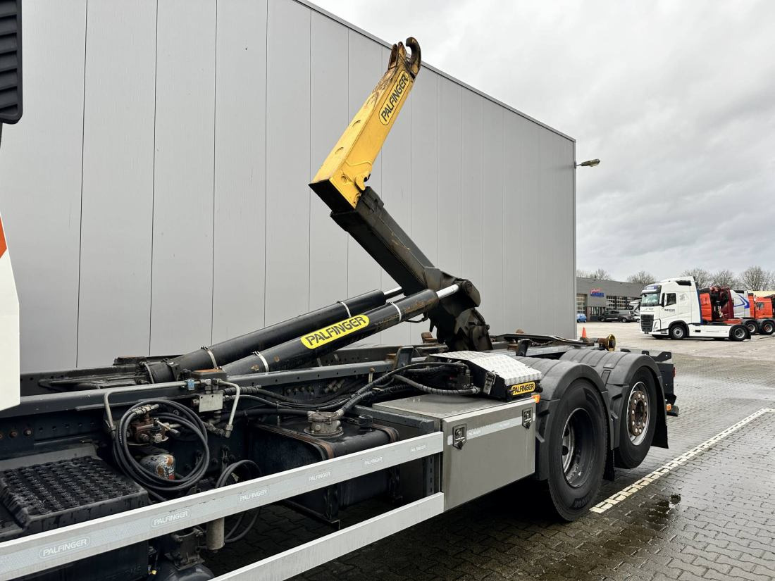 Pengangkut kontainer/ Container truck Renault T460 6x2 - 20ton Palfinger hooklift: gambar 10