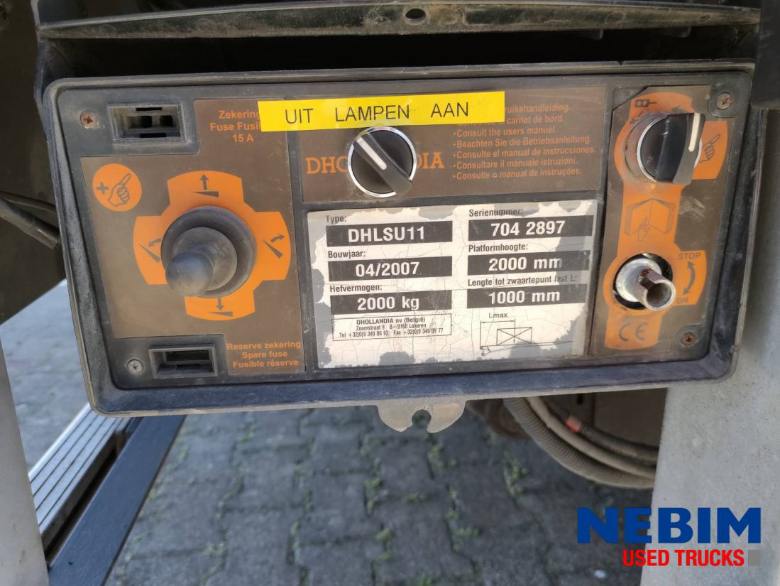 Volvo FL 240 500.388km - Truk box: gambar 5 Volvo FL 240 500.388km - Truk box: gambar 5