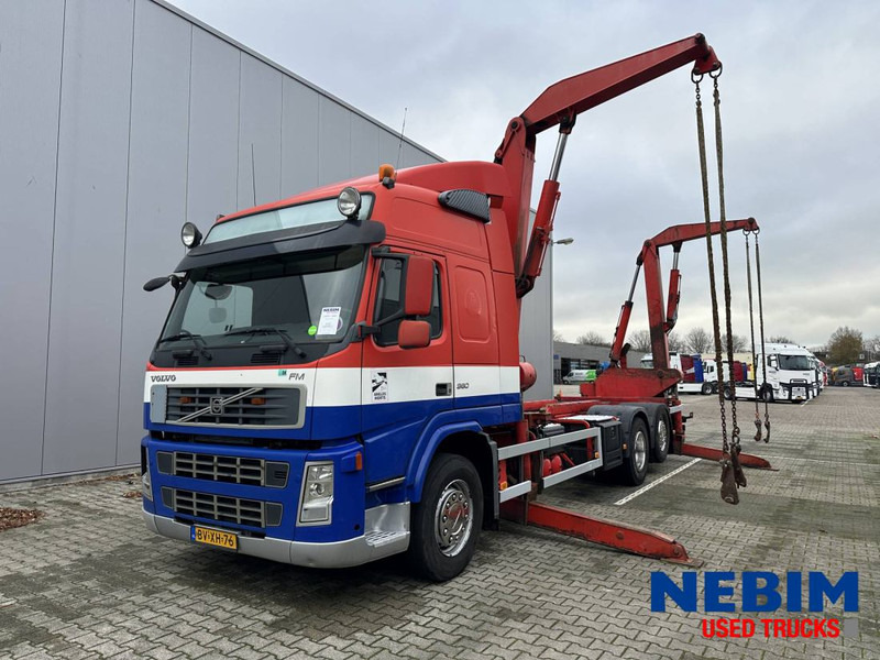 Volvo FM360 6X2 - SIDE LOADER - SEITENLADER - ZIJLADER - Pengangkut kontainer/ Container truck: gambar 1 Volvo FM360 6X2 - SIDE LOADER - SEITENLADER - ZIJLADER - Pengangkut kontainer/ Container truck: gambar 1