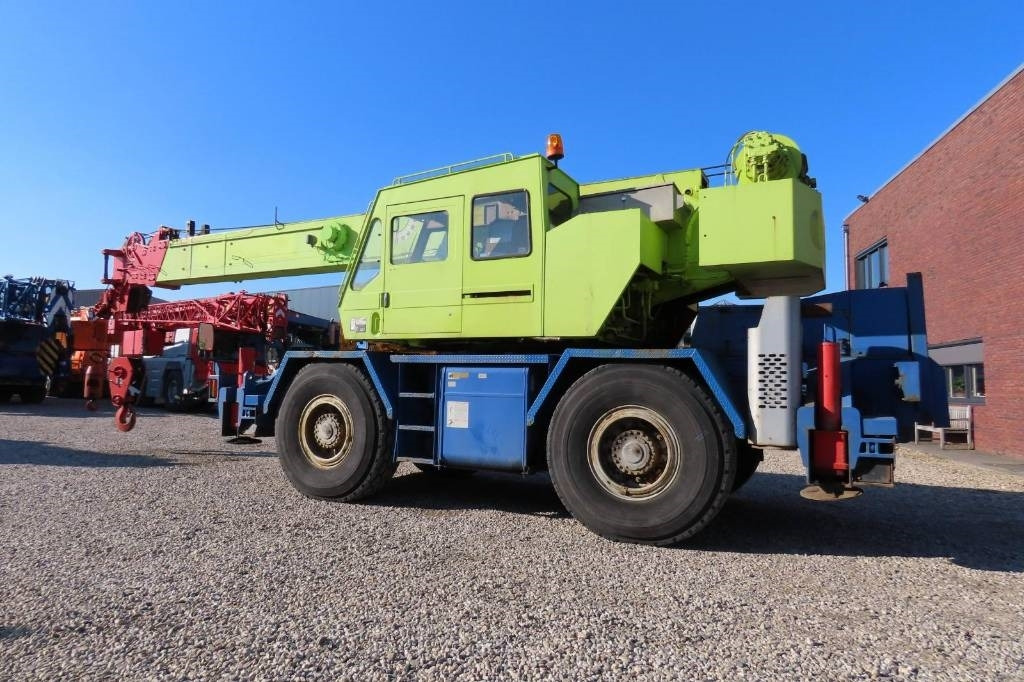 Tadano TR 250 E - Derek bergerak: gambar 4 Tadano TR 250 E - Derek bergerak: gambar 4