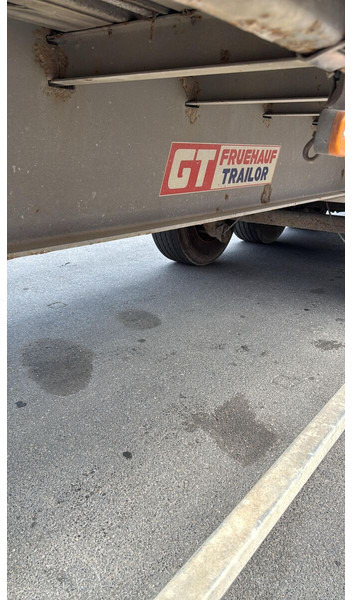 Semi-trailer dengan terpal samping Fruehauf: gambar 6 Semi-trailer dengan terpal samping Fruehauf: gambar 6