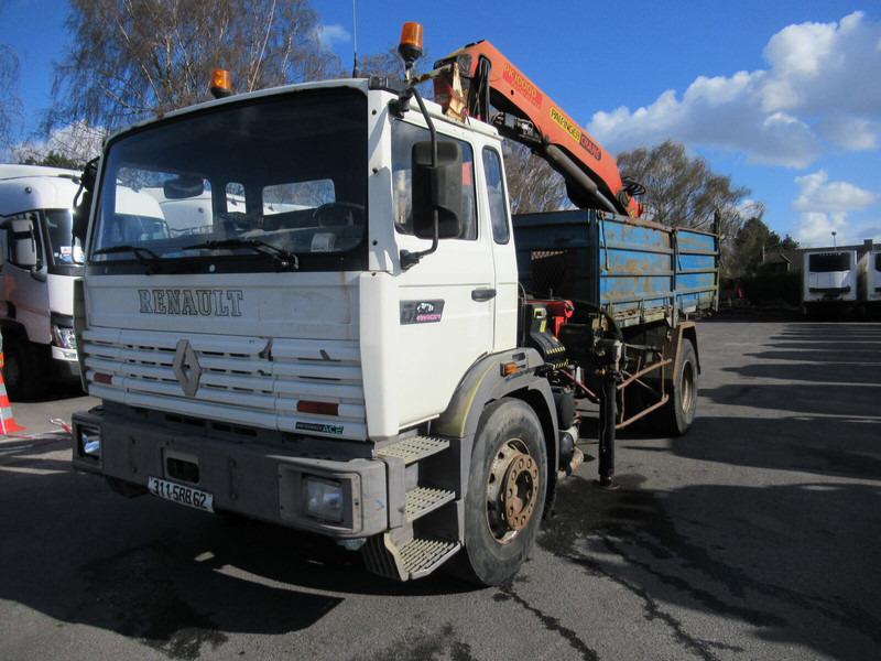 Renault G300 - Truk flatbed, Truk derek: gambar 3 Renault G300 - Truk flatbed, Truk derek: gambar 3