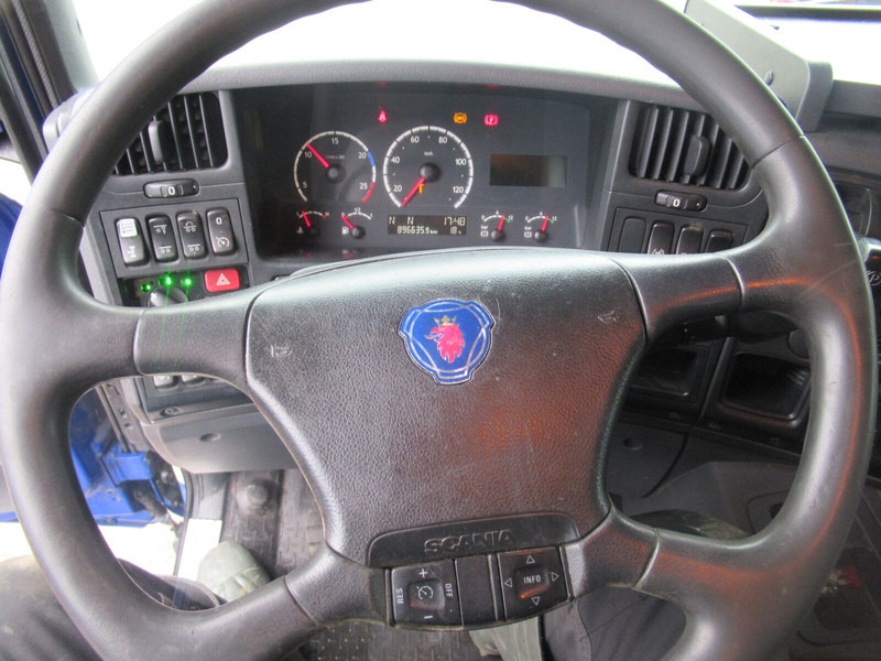 Truk dengan terpal samping Scania p310: gambar 16