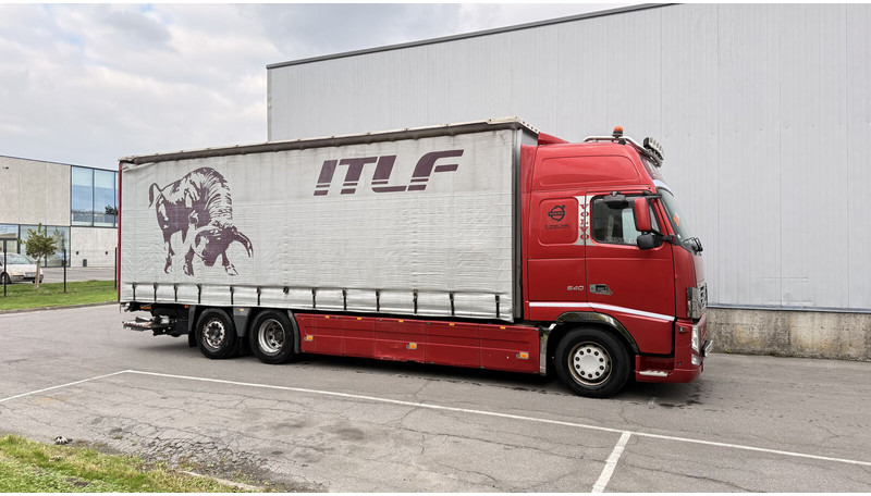 Volvo FH13 540 - Truk dengan terpal samping: gambar 5 Volvo FH13 540 - Truk dengan terpal samping: gambar 5