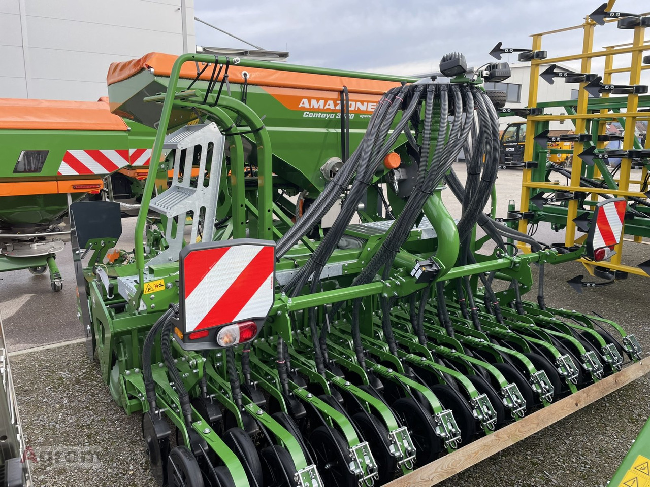 Amazone CENTAYA 3000 Spezial + KX 3001 - Menggabungkan bor benih: gambar 5 Amazone CENTAYA 3000 Spezial + KX 3001 - Menggabungkan bor benih: gambar 5