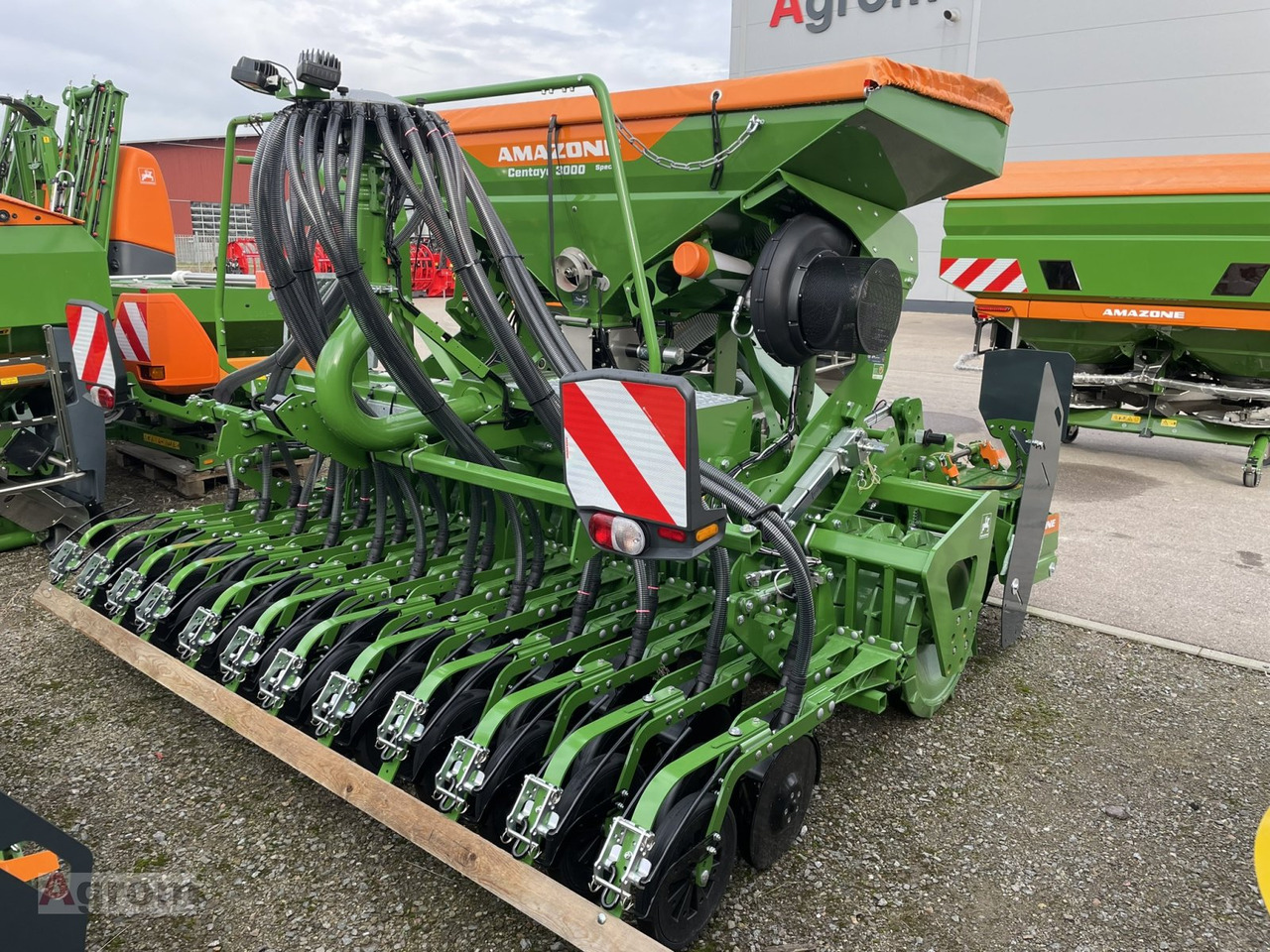 Amazone CENTAYA 3000 Spezial + KX 3001 - Menggabungkan bor benih: gambar 4 Amazone CENTAYA 3000 Spezial + KX 3001 - Menggabungkan bor benih: gambar 4