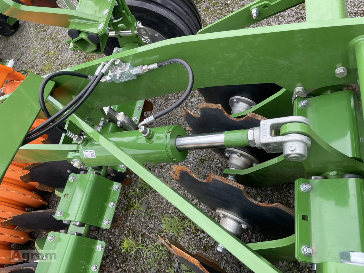Amazone CatrosXL 3003 - Garu cakram: gambar 5 Amazone CatrosXL 3003 - Garu cakram: gambar 5