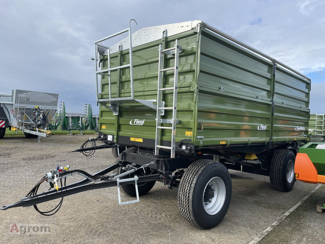 Fliegl DK 180 XL - Trailer jungkit pertanian/ Tempat sampah: gambar 2 Fliegl DK 180 XL - Trailer jungkit pertanian/ Tempat sampah: gambar 2