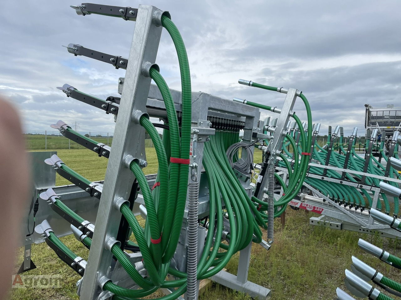 Fliegl Schleppschuhverteiler Compact 6,0 m - Injektor bubur: gambar 2 Fliegl Schleppschuhverteiler Compact 6,0 m - Injektor bubur: gambar 2