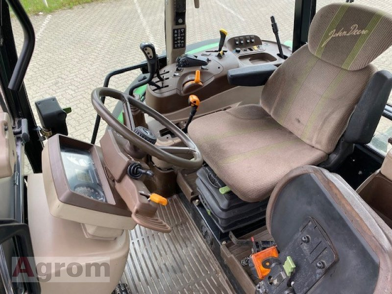 Traktor John Deere 5620 Premium: gambar 8