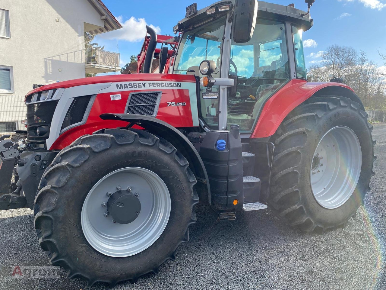 Massey Ferguson 7S.210 Dyna-VT EXCLUSIVE - Traktor: gambar 1 Massey Ferguson 7S.210 Dyna-VT EXCLUSIVE - Traktor: gambar 1