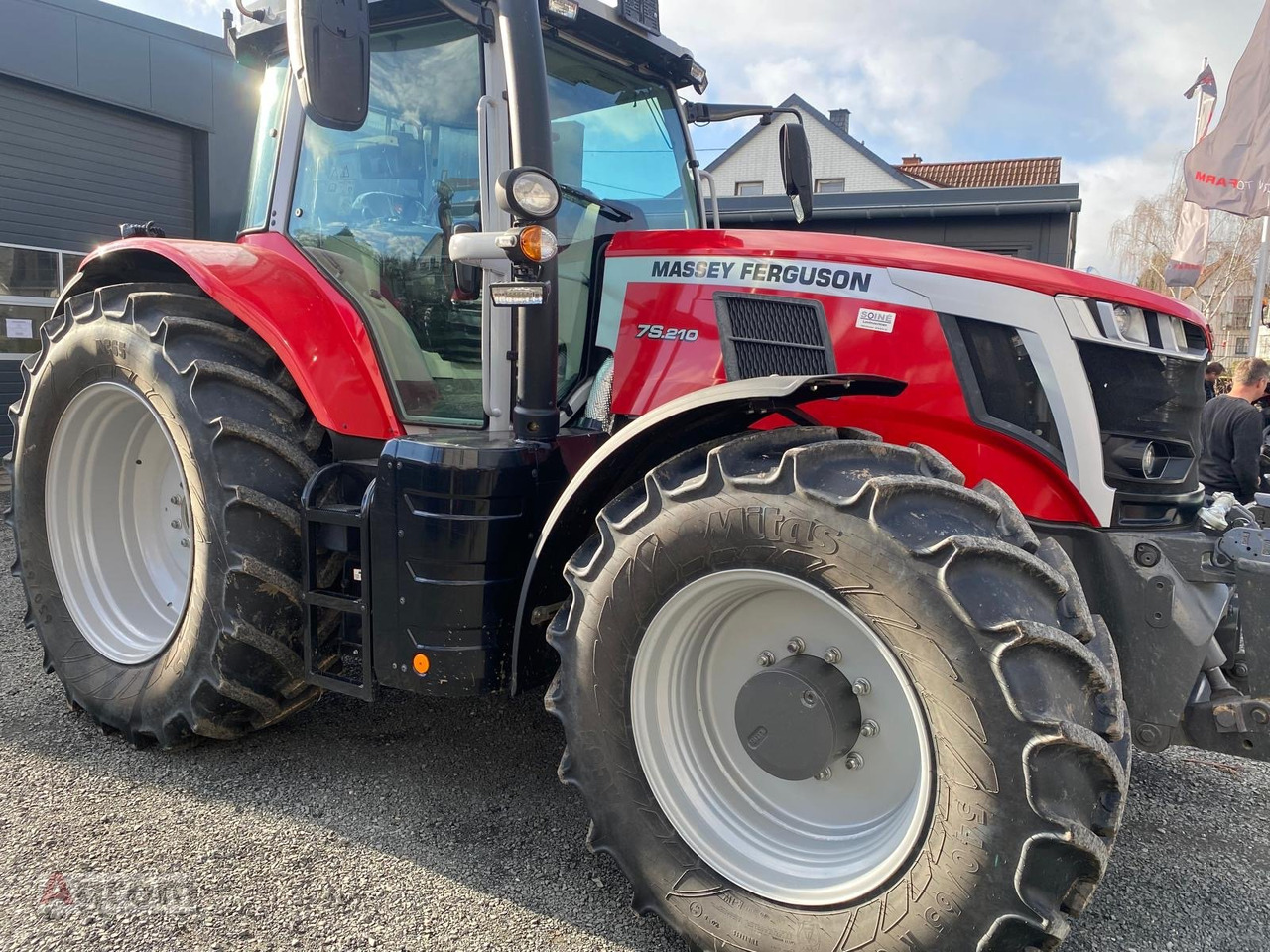Massey Ferguson 7S.210 Dyna-VT EXCLUSIVE - Traktor: gambar 2 Massey Ferguson 7S.210 Dyna-VT EXCLUSIVE - Traktor: gambar 2