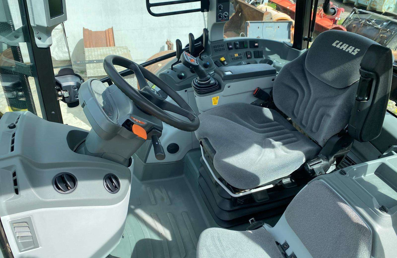 Claas Arion 440 su Claaas front.kr. - Traktor: gambar 5 Claas Arion 440 su Claaas front.kr. - Traktor: gambar 5