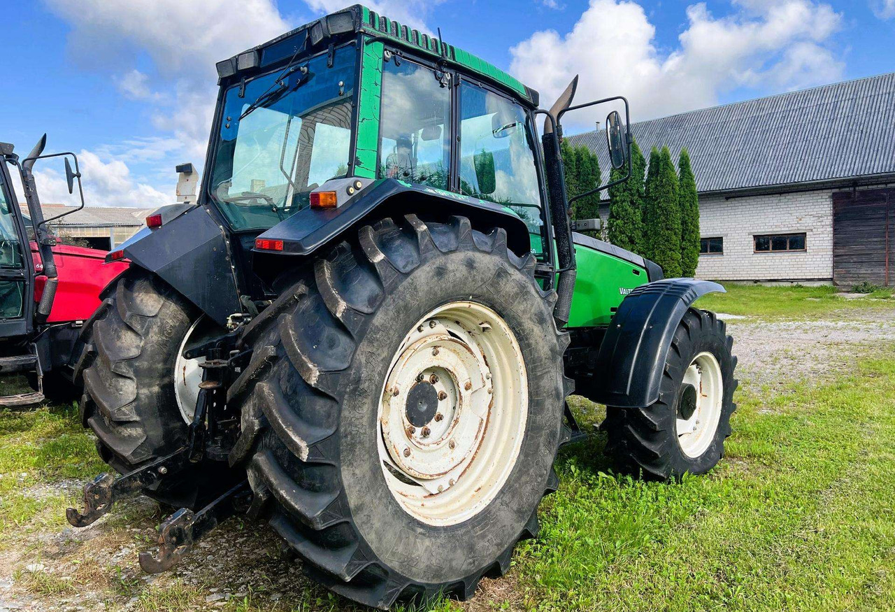Valtra Valmet 8450 Mega - Traktor: gambar 3 Valtra Valmet 8450 Mega - Traktor: gambar 3