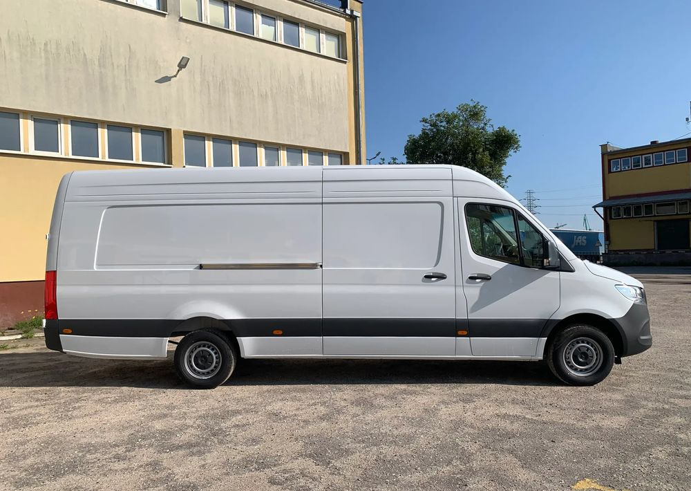 Mercedes-Benz SPRINTER 317 CDI Furgon PRO - Van panel: gambar 4 Mercedes-Benz SPRINTER 317 CDI Furgon PRO - Van panel: gambar 4