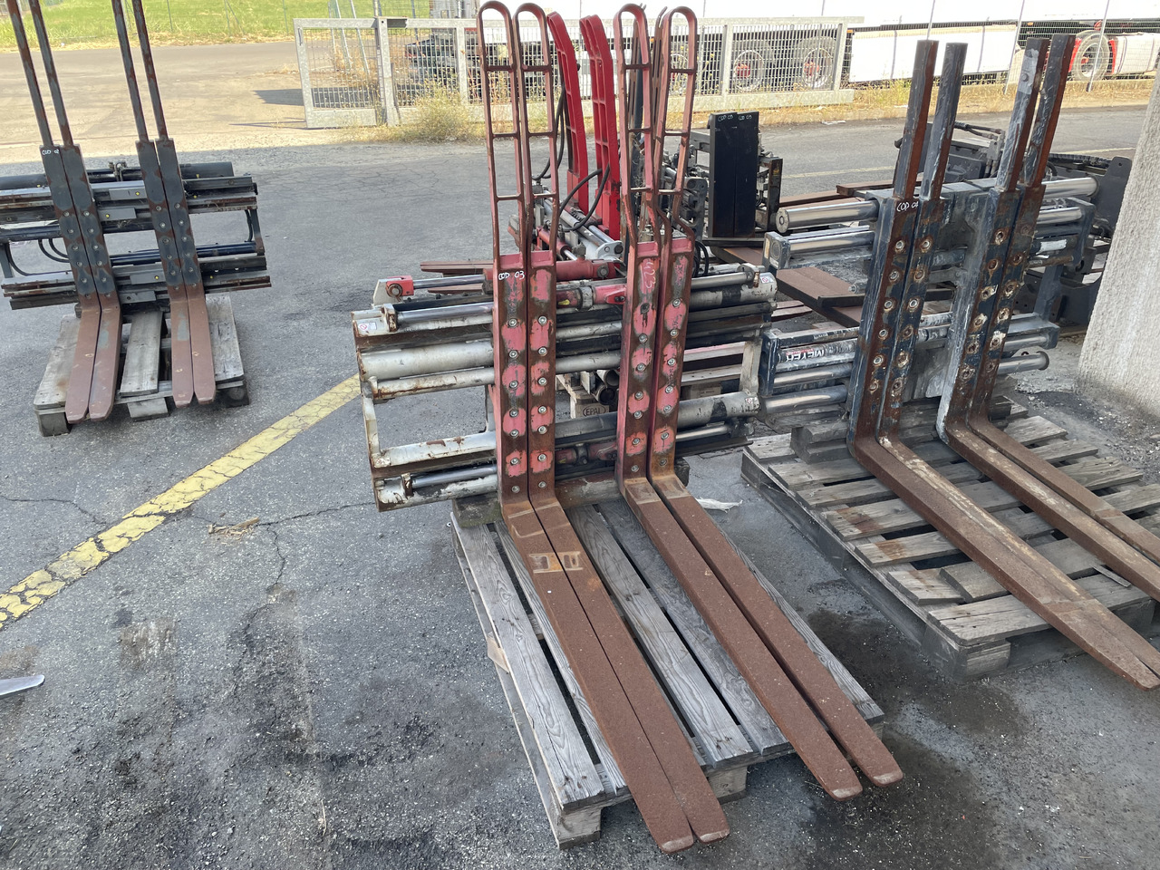 DURWEN DPK30 CS - Garpu rumput untuk Forklift: gambar 1 DURWEN DPK30 CS - Garpu rumput untuk Forklift: gambar 1