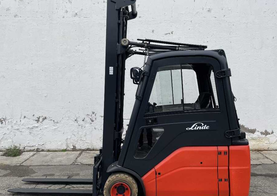 Linde E 18 L-01/386 (batt. NUOVA) - Forklift listrik: gambar 2 Linde E 18 L-01/386 (batt. NUOVA) - Forklift listrik: gambar 2
