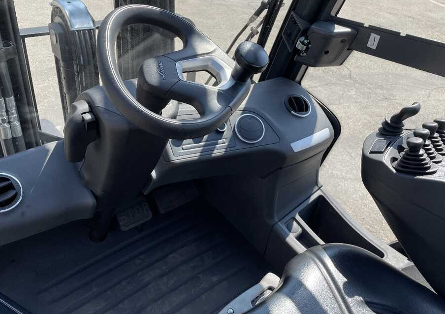 Linde H 25 D-01/1202 - Forklift diesel: gambar 2 Linde H 25 D-01/1202 - Forklift diesel: gambar 2