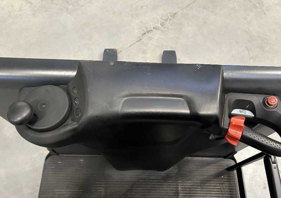 Linde V 10 (batt. 2019) - Pengambil pesanan: gambar 4 Linde V 10 (batt. 2019) - Pengambil pesanan: gambar 4