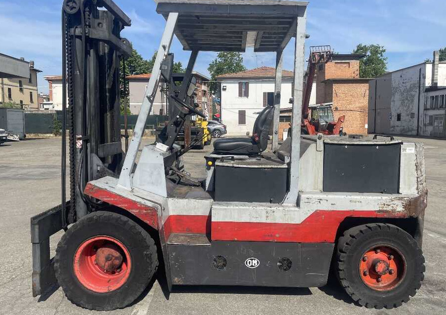OM E 80 N - Forklift listrik: gambar 2 OM E 80 N - Forklift listrik: gambar 2
