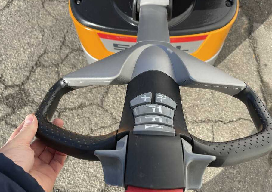 Still EXU-H 18 (Batteria 100%) - Truk pallet: gambar 4 Still EXU-H 18 (Batteria 100%) - Truk pallet: gambar 4