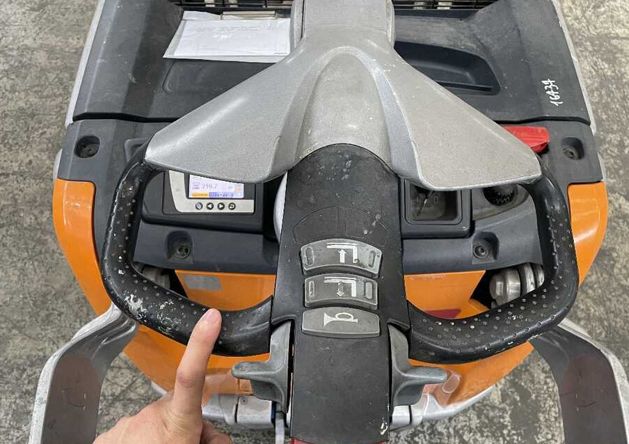 Still EXV-SF 14 - Penumpuk: gambar 2 Still EXV-SF 14 - Penumpuk: gambar 2