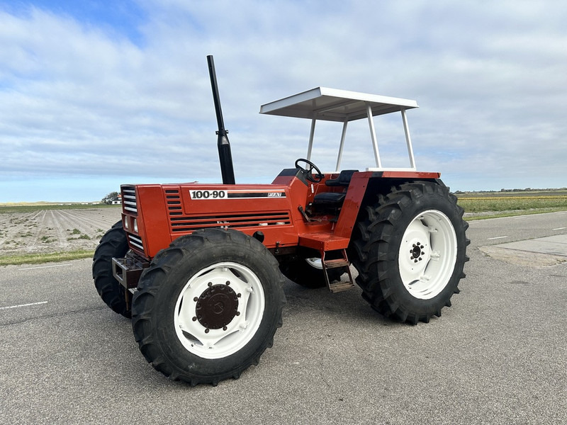 Fiat 100-90 DT - Traktor: gambar 1 Fiat 100-90 DT - Traktor: gambar 1