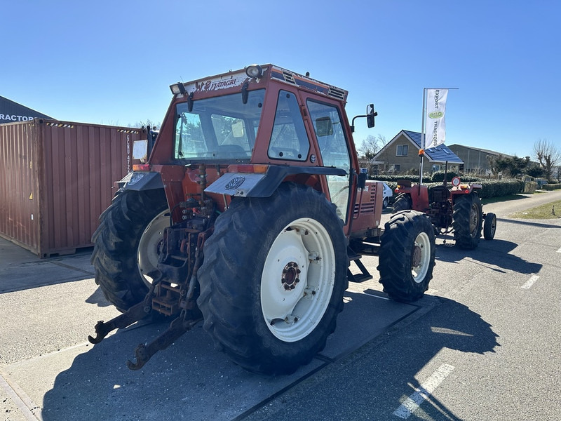 Traktor Fiat 110-90 DT: gambar 9