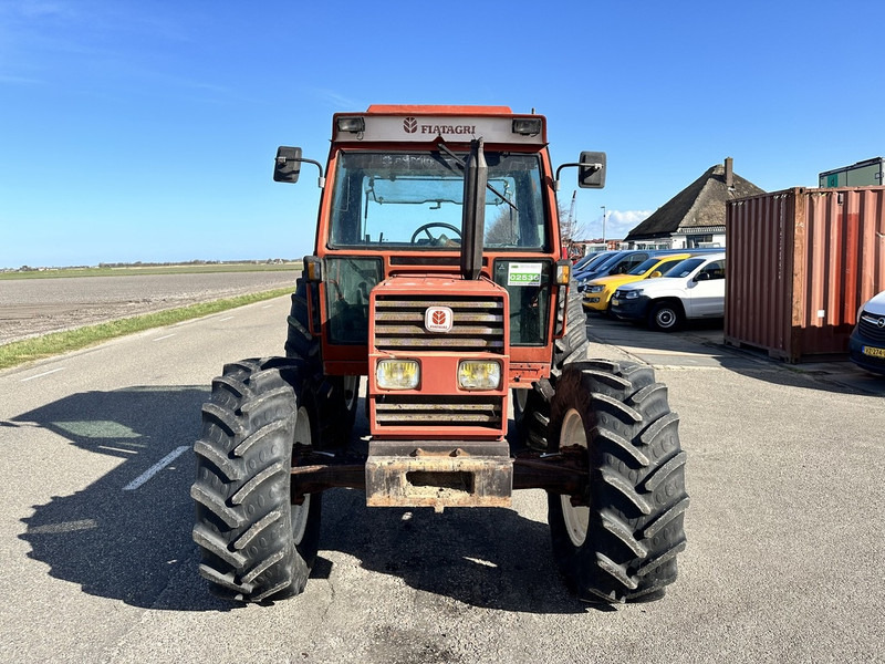 Fiat 85-90 DT - Traktor: gambar 2 Fiat 85-90 DT - Traktor: gambar 2